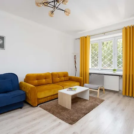 Modern & Bright Promenada Park Mokotow By Renters Apartment Warsaw