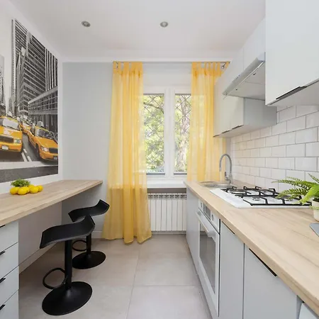 Modern & Bright Promenada Park Mokotow By Renters Apartment *