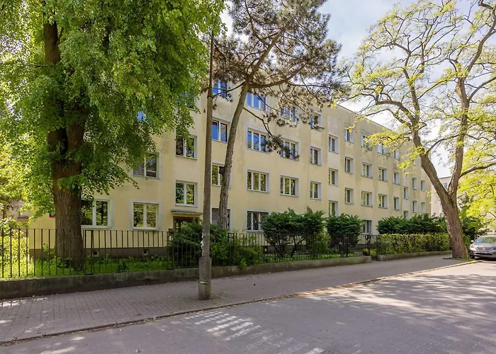 Modern & Bright Promenada Park Mokotow By Renters *