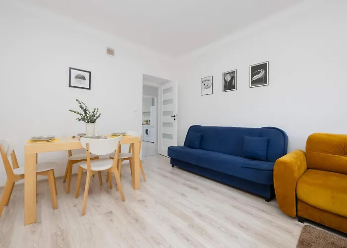 Modern & Bright Promenada Park Mokotow By Renters *