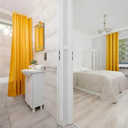 Modern & Bright Promenada Park Mokotow By Renters Appartement Warschau